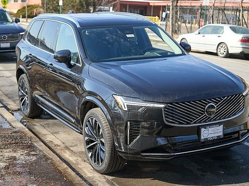 New 2026 Volvo XC90 T8 Ultra w/ Protection Package Premier image 4