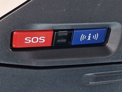 Certified 2025 Subaru Outback Premium image 27