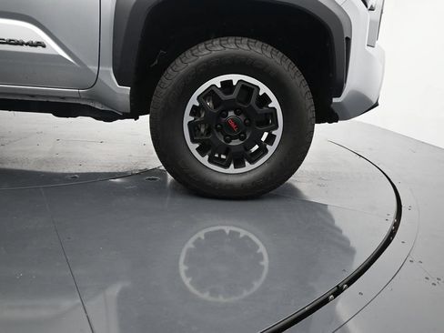 Used 2024 Toyota Tacoma TRD Off-Road AWD/4WD image 11