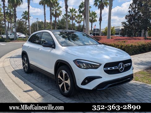 New 2026 Mercedes-Benz GLA 250 4MATIC image 1