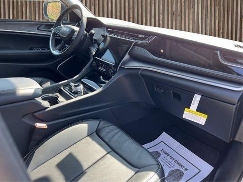 New 2024 Jeep Grand Cherokee Limited 4xe w/ Luxury Tech Group II image 13