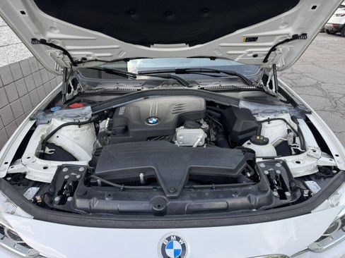 Used 2018 BMW 320i xDrive Sedan w/ Convenience Package AWD/4WD image 5