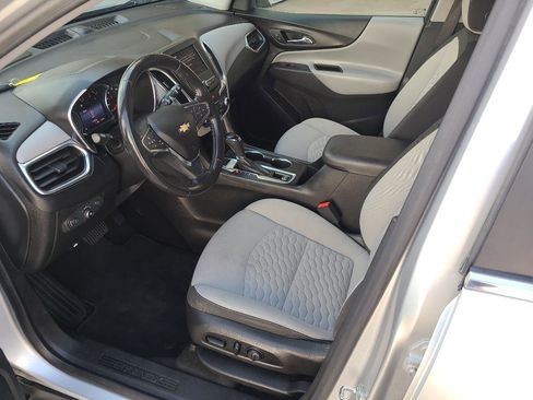 Used 2021 Chevrolet Equinox LT w/ Driver Convenience Package image 13