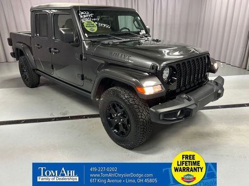 Used 2022 Jeep Gladiator Willys image 1