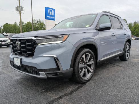 Certified 2024 Honda Pilot Elite image 3