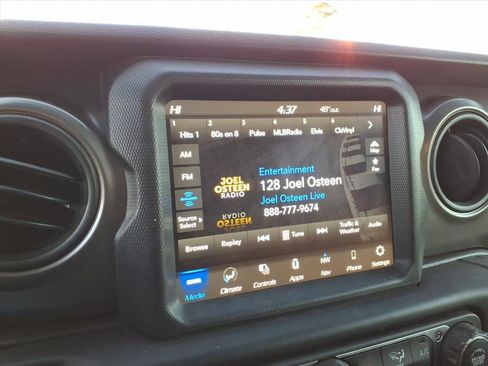 Used 2023 Jeep Wrangler Sport S image 13