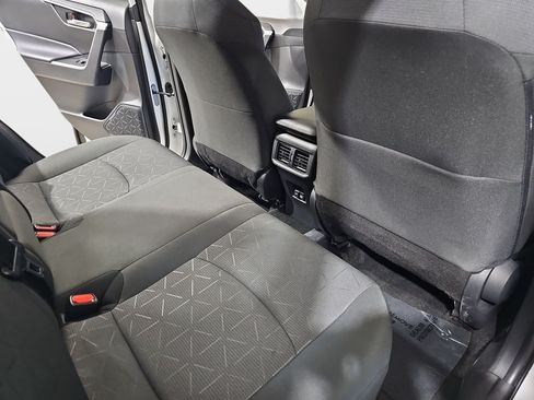 Used 2025 Toyota RAV4 XLE AWD/4WD image 13