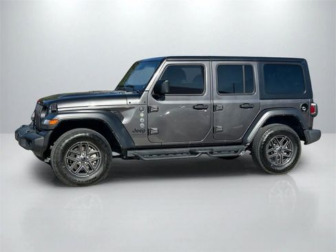 Used 2024 Jeep Wrangler Sport S image 8
