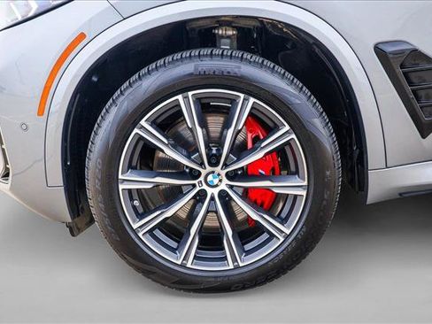 Used 2026 BMW X5 xDrive40i AWD/4WD image 9