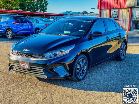 Used 2023 Kia Forte LXS image 4