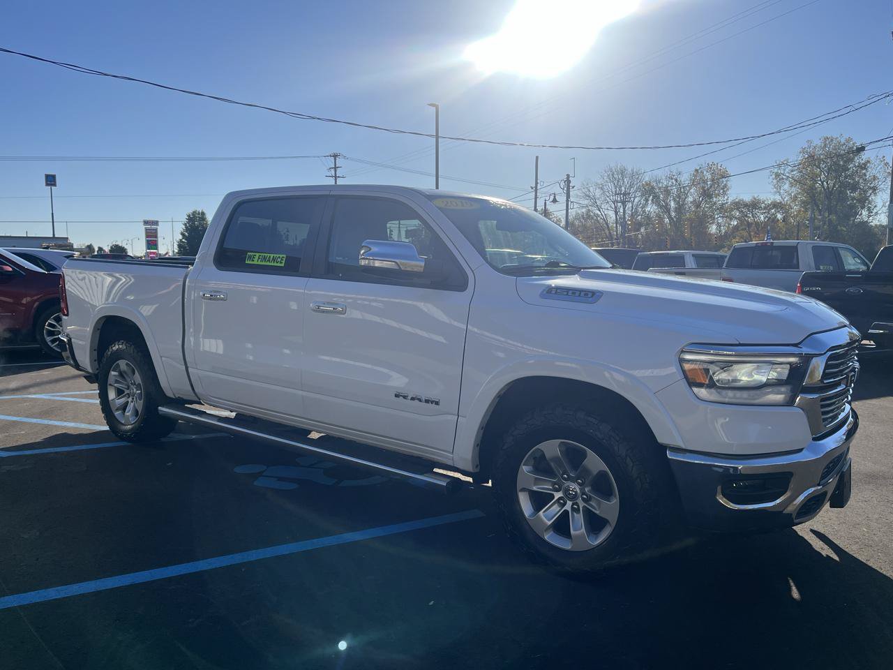 Used 2019 RAM 1500 Laramie AWD/4WD image 3