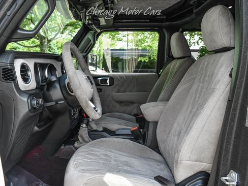 Used 2021 Jeep Gladiator Overland w/ Popular Equipment Package AWD/4WD image 19