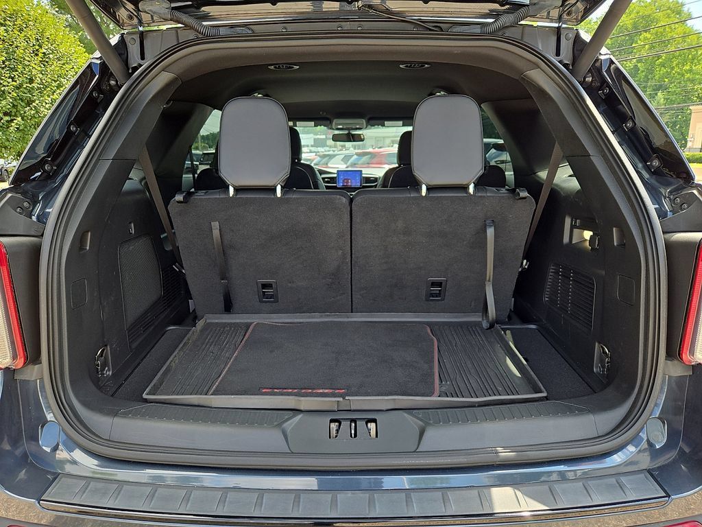 Used 2022 Ford Explorer ST-Line w/ Class IV Trailer Tow Package AWD/4WD image 34