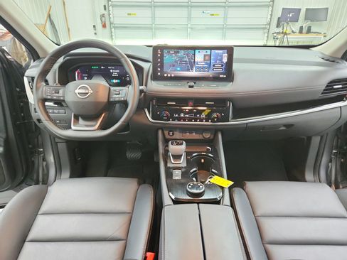 Used 2025 Nissan Rogue SL w/ SL Premium Package AWD/4WD image 27