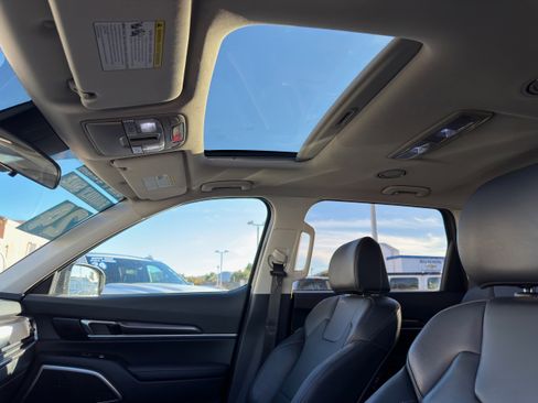 Used 2024 Kia Telluride S w/ S Sunroof Package image 30