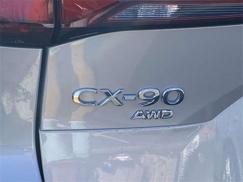 Used 2024 MAZDA CX-90 3.3 Turbo w/ Premium Package image 11