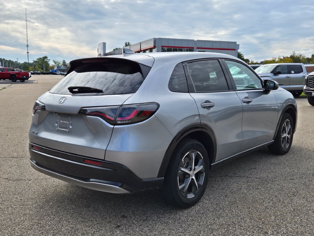 Used 2024 Honda HR-V EX-L image 6