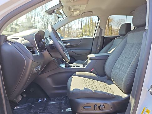 Used 2023 Chevrolet Equinox LT image 13