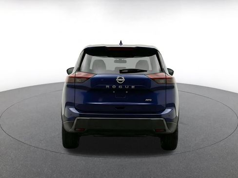 Used 2025 Nissan Rogue SV AWD/4WD image 6