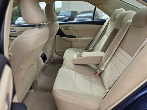 Used 2015 Toyota Camry LE image 17