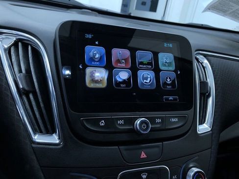 Used 2018 Chevrolet Malibu LT w/ Driver Confidence Package image 29