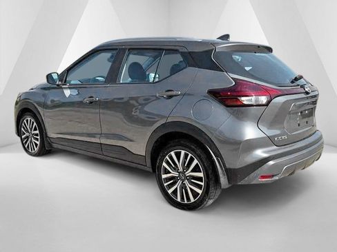 Used 2023 Nissan Kicks SV FWD image 5