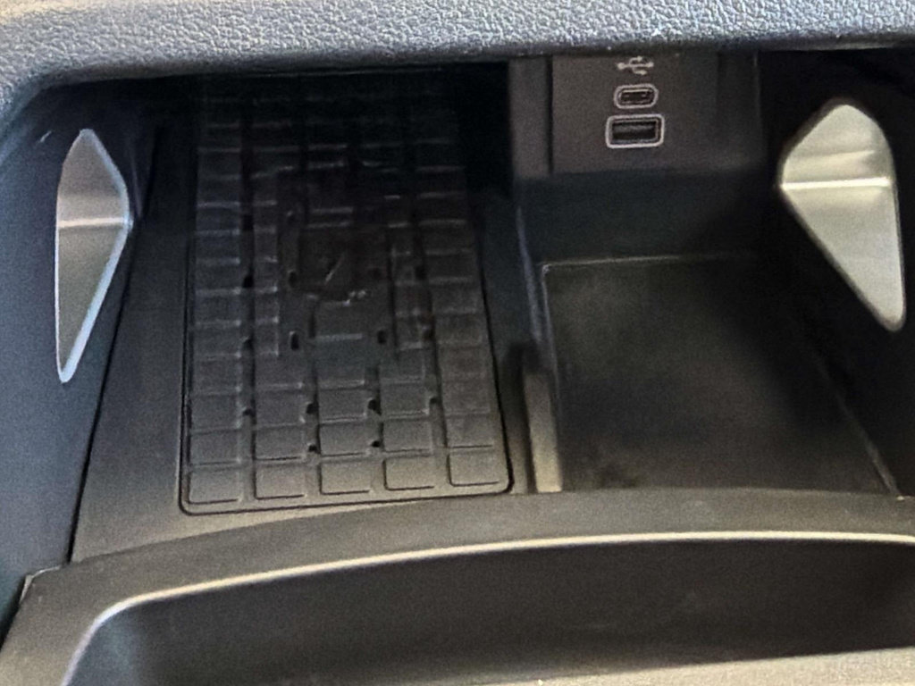 Used 2024 Ford Ranger Lariat RWD image 16