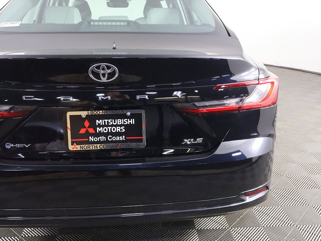 Used 2025 Toyota Camry XLE FWD image 15