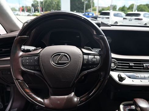 Used 2018 Lexus LS 500 AWD w/ Luxury Package image 19