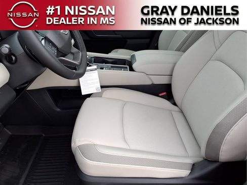 New 2026 Nissan Pathfinder SL FWD image 18