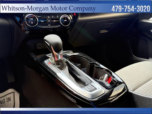 Used 2024 Chevrolet Trax LT FWD image 27