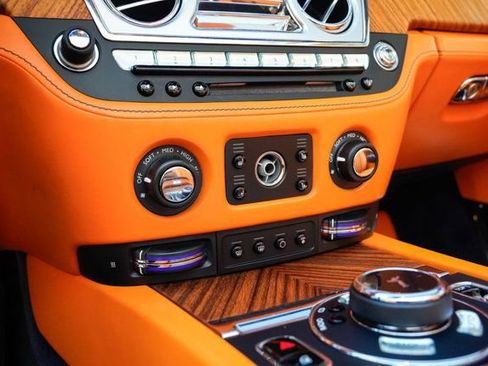 Used 2016 Rolls-Royce Dawn image 72