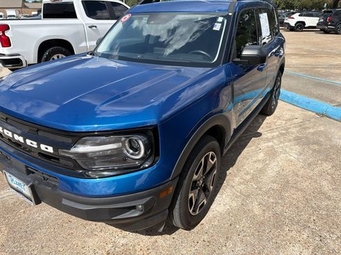 Used 2023 Ford Bronco Sport Outer Banks w/ Tech Package AWD/4WD image 2