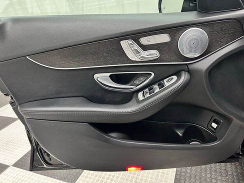Used 2019 Mercedes-Benz C 300 C 300 image 10