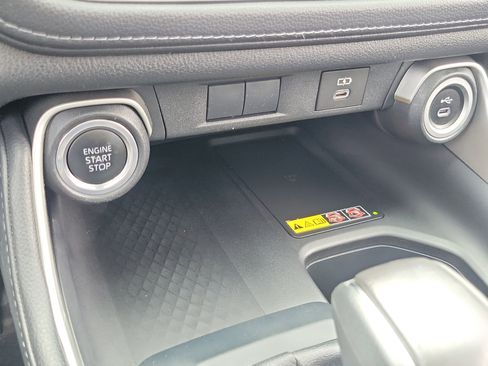 Certified 2024 Toyota Grand Highlander Limited image 32