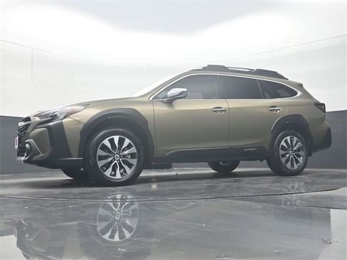 Used 2023 Subaru Outback Touring XT image 30