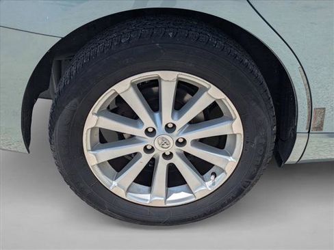 Used 2009 Toyota Venza FWD image 9