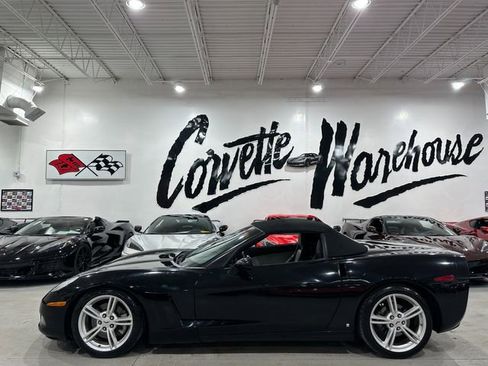 Used 2009 Chevrolet Corvette Convertible w/ Preferred Equipment Group image 2