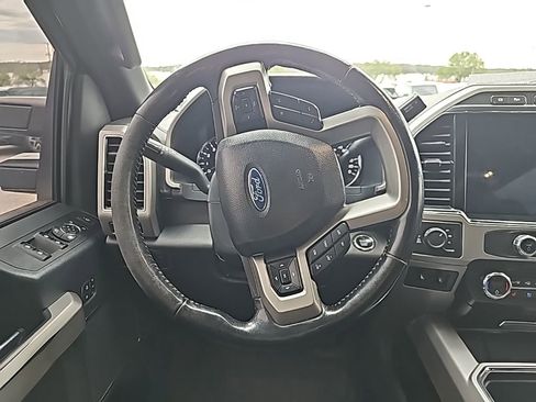 Used 2022 Ford F250 Lariat w/ Lariat Ultimate Package AWD/4WD image 7