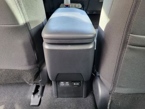 Used 2024 Toyota Prius Prime SE image 13