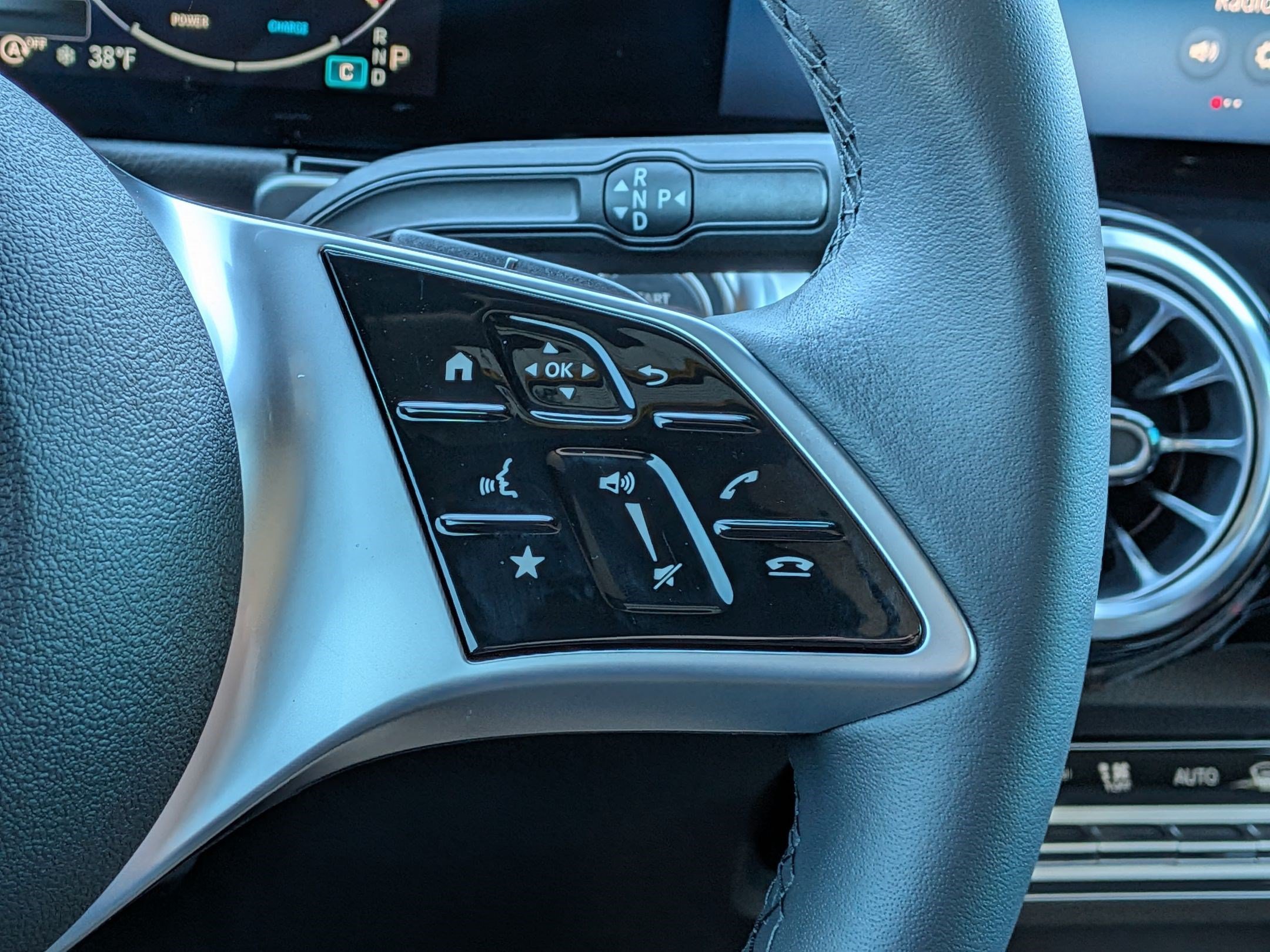 Certified 2026 Mercedes-Benz GLB 250 image 21