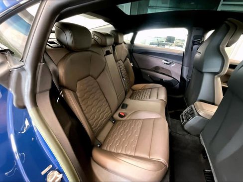 Used 2023 Audi e-tron GT Prestige w/ Prestige Package image 17