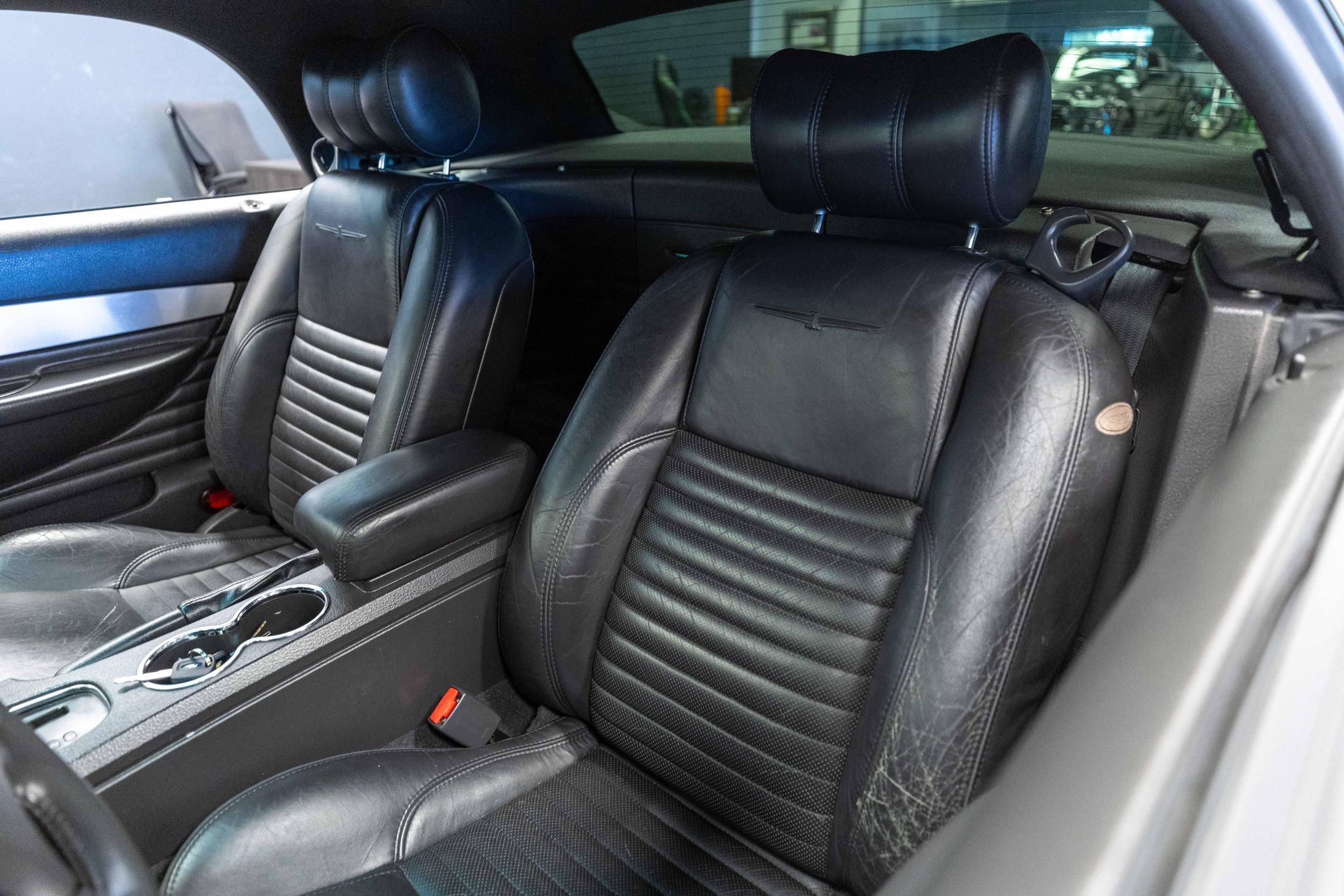 Used 2002 Ford Thunderbird RWD image 10