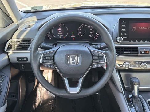 Used 2018 Honda Accord LX image 12