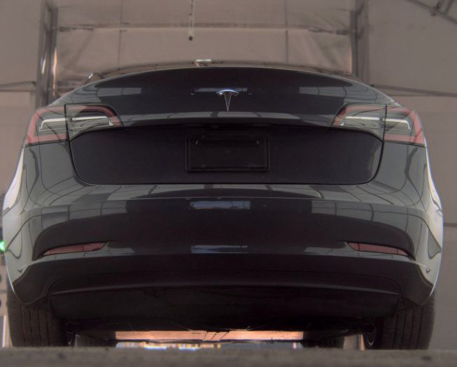 Used 2023 Tesla Model 3 Standard Range RWD image 12