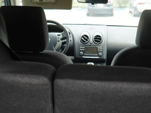 Used 2013 Nissan Rogue SV image 14