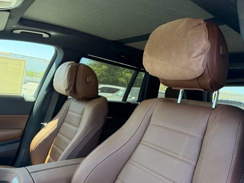 New 2026 Mercedes-Benz GLS 580 4MATIC image 19