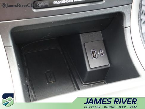 Used 2024 Ford Edge SEL w/ Convenience Package AWD/4WD image 38