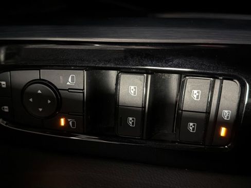 Certified 2025 Nissan Pathfinder SL AWD/4WD image 25