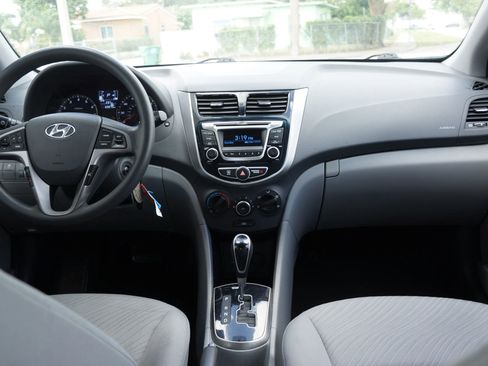 Used 2015 Hyundai Accent GLS w/ Option Group 03 image 18